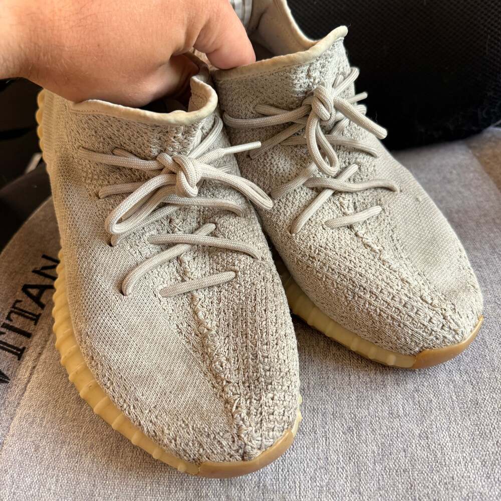 Adidas Yeezy Boost 350 V2 Sesame Knit Sneakers Size 10 - Picture 2 of 3